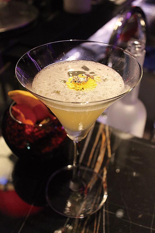 01_Cocktails_Recipes_Emperor-Oolong-Martini