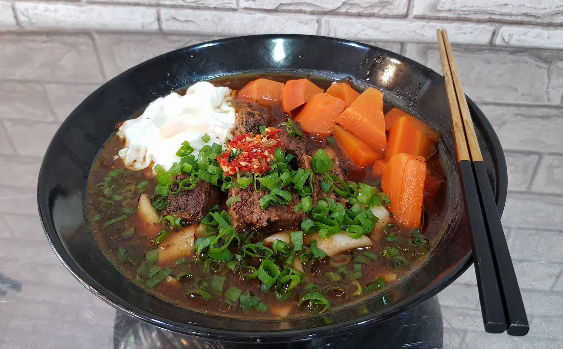 taiwan-scene-taipei-food-beef-noodle-soup牛逼牛腩湯