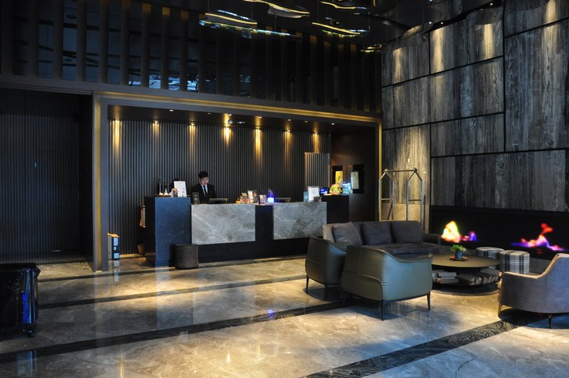 taichung-hotel-treeart-hotel-lobby