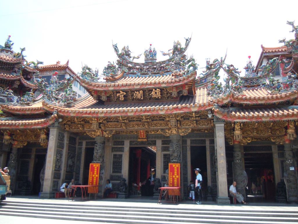 taichung-temple-the-dajia-jenn-lann-temple