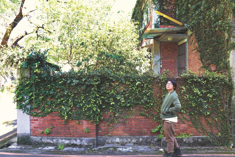 Huanan Village, where A Sun was filmed in Taipei, keeps the poetry of red brick architecture alive as the movie shows.
