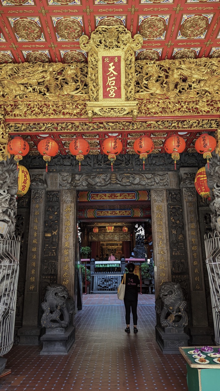 Taipei Tianhou Temple is situated on the bustling Chengdu Road, not far from The Red House. (Photo・Wayne Huang)