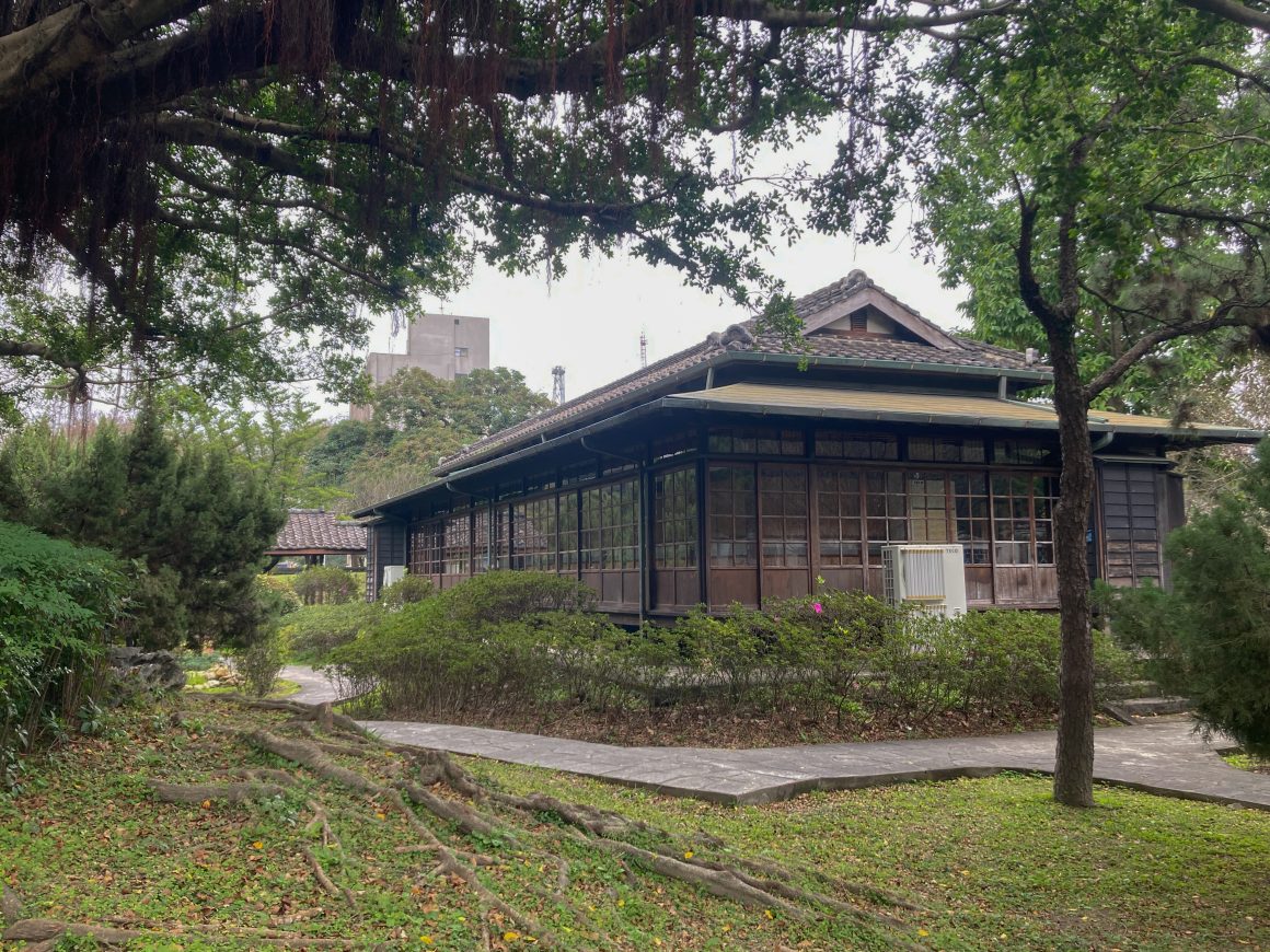 The Dr. Sun Yat-sen Memorial House was modeled after the Hotel Umeyashiki, which was at the same site from 1900 until 1945.
