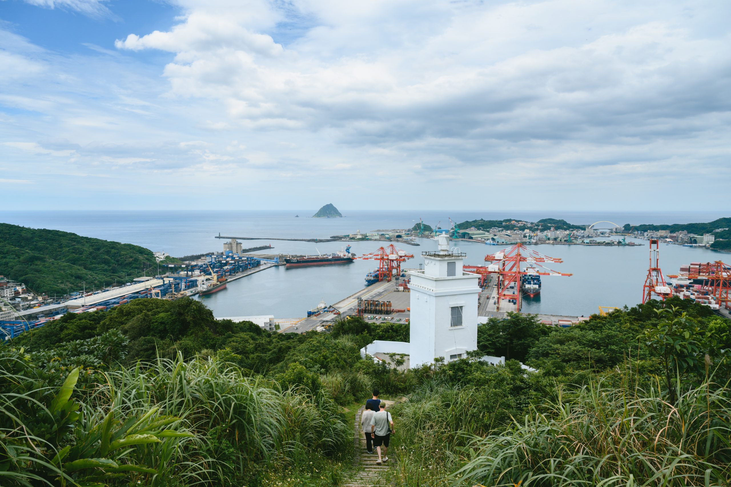 The entrance of the Port of Keelung can be seen from Huohaoshan.